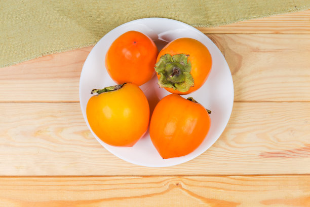 怎样吃柿子才能不得“胃柿石症 ”